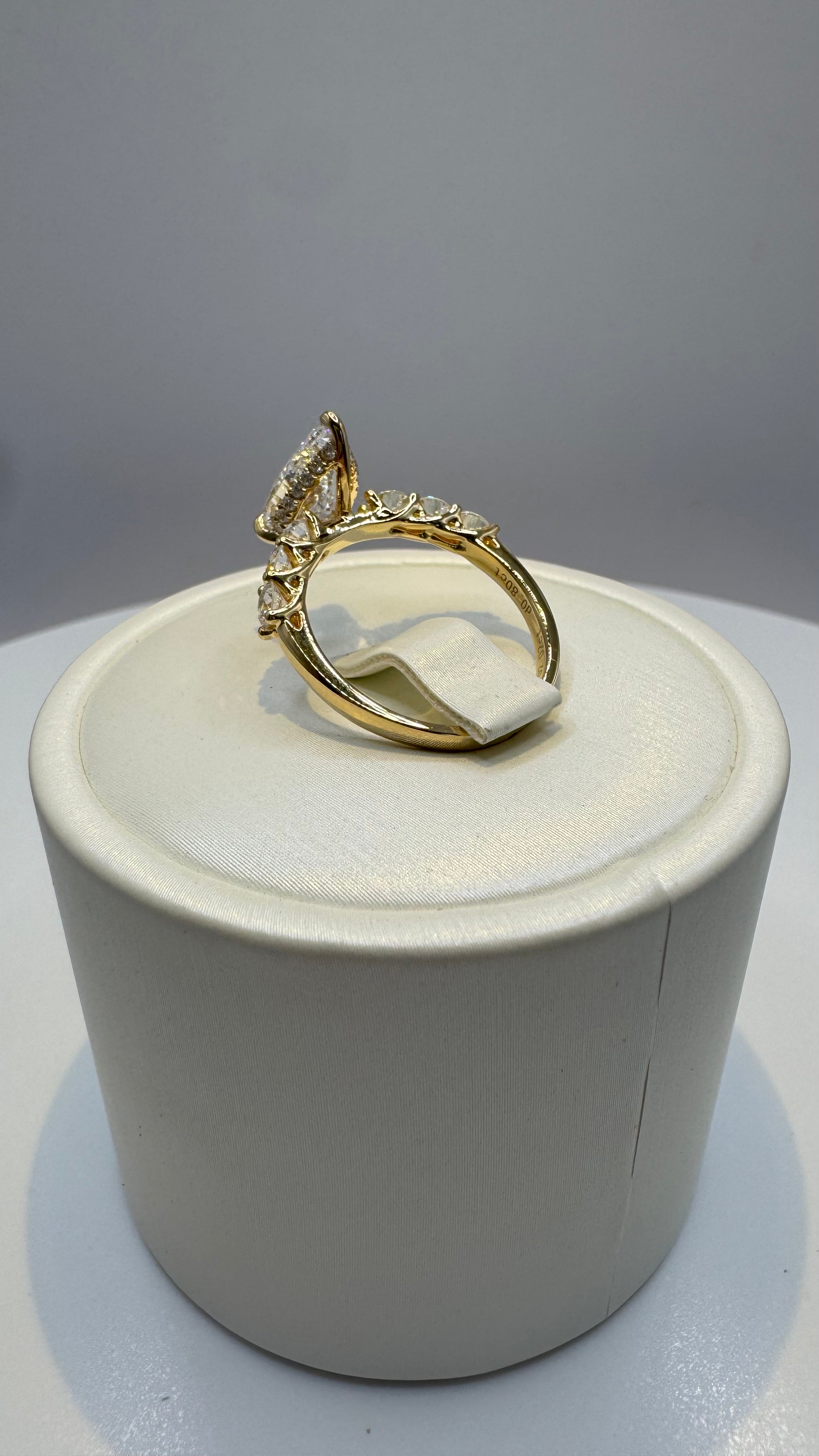 2.02 ct Pear Brilliant Diamond Ring