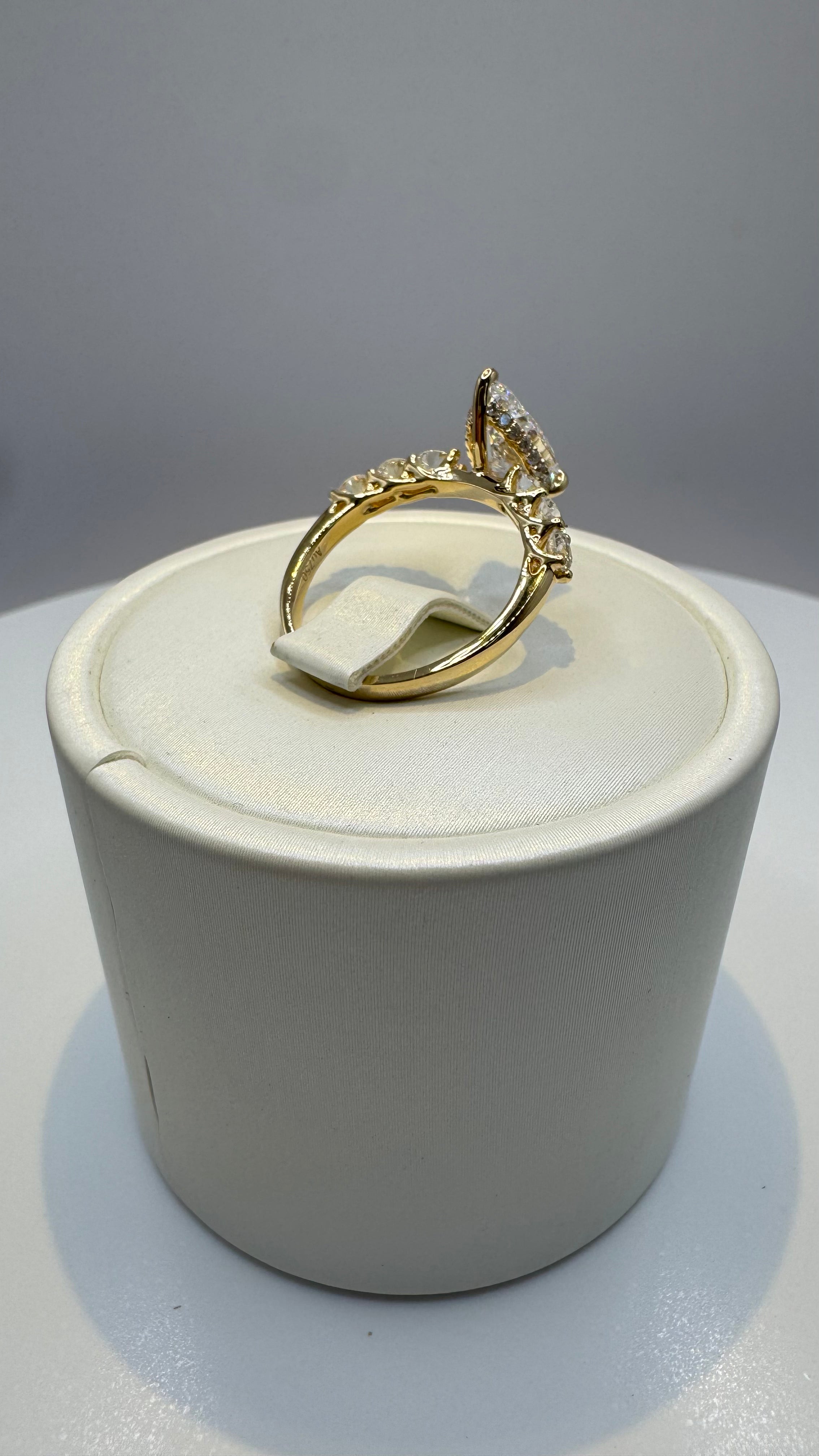 2.02 ct Pear Brilliant Diamond Ring