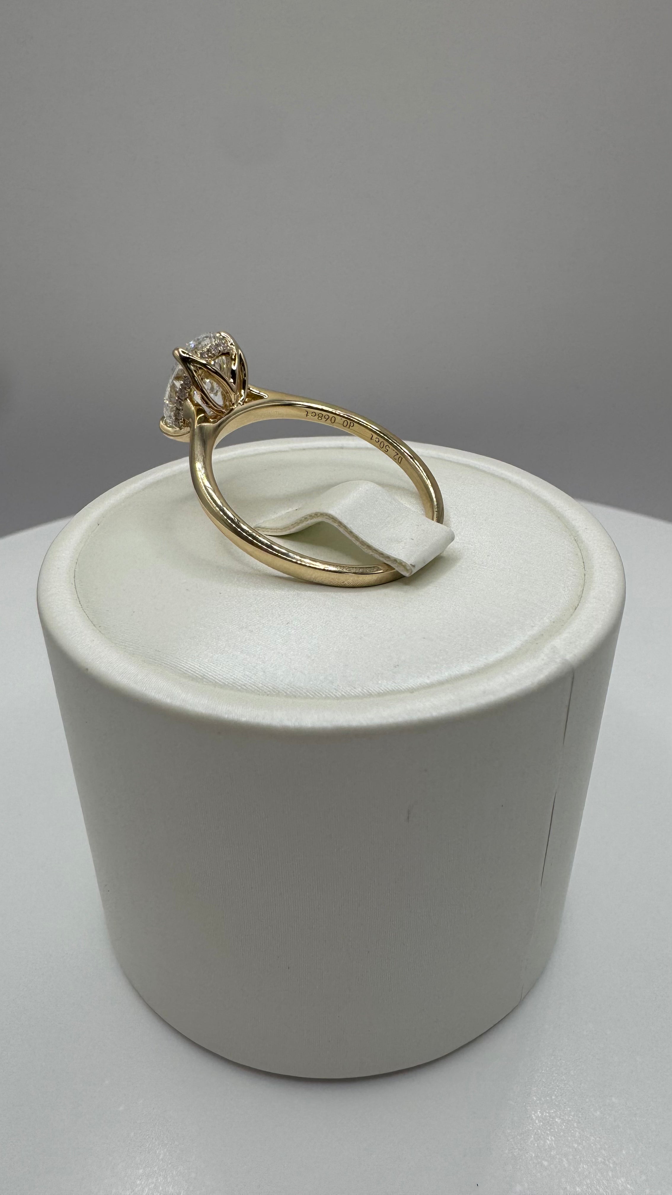 2.50 ct Oval Diamond Ring